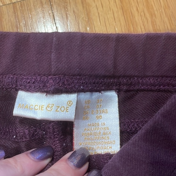 Maggie and Zoe bottoms 3 t good condition - Picture 3 of 3